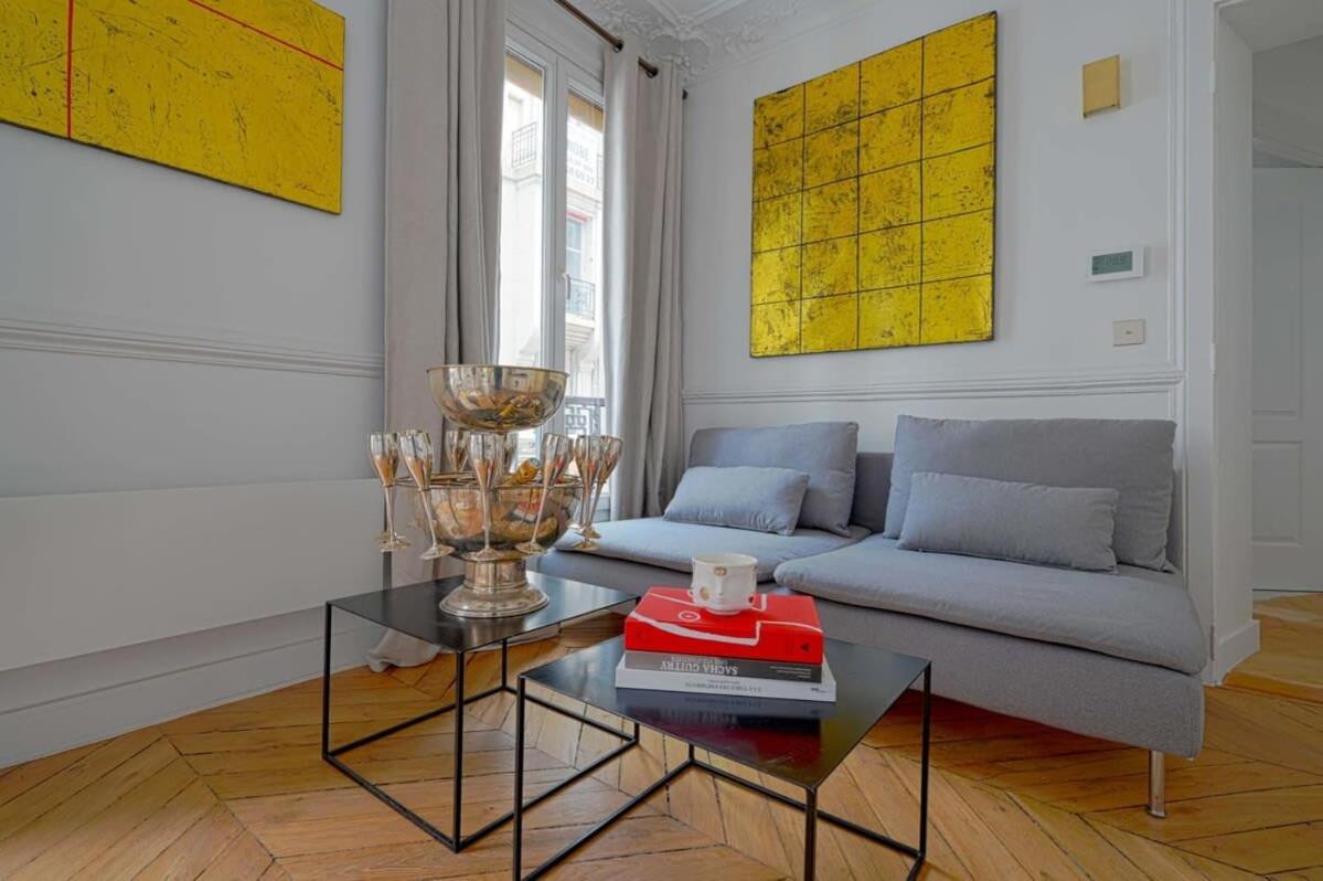 Appartamento Large Luxury Flat Next To Champs Elysee *