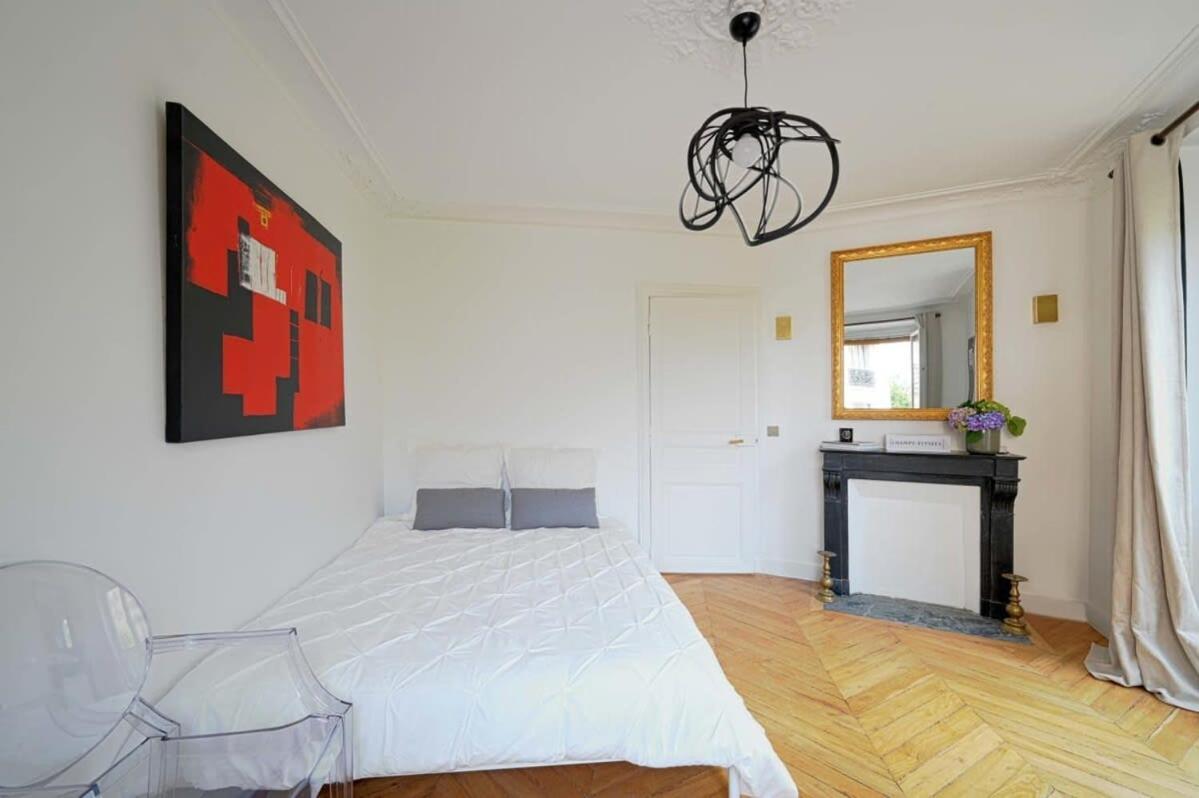 Large Luxury Flat Next To Champs Elysee Appartamento *