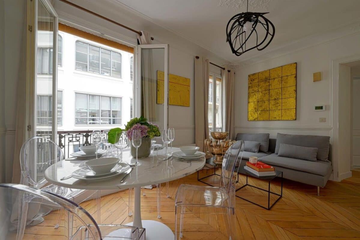 Large Luxury Flat Next To Champs Elysee * Parigi