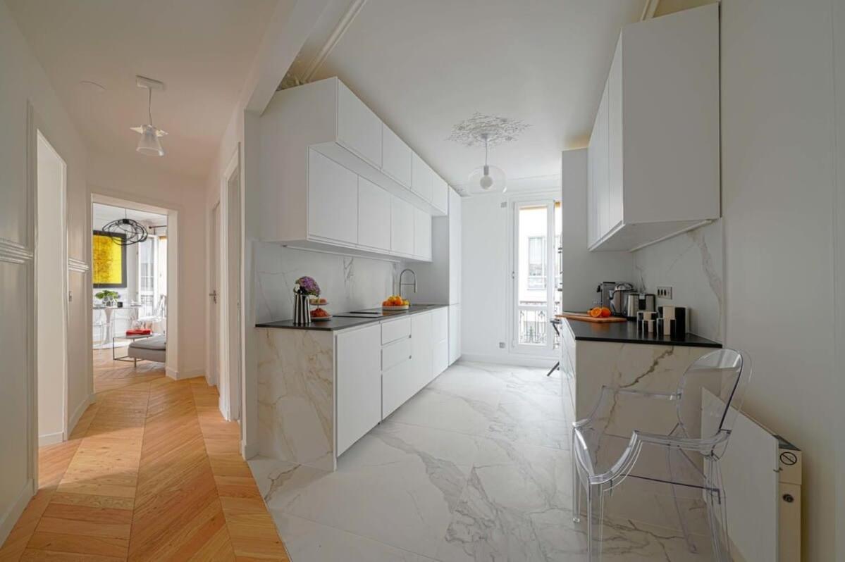 Large Luxury Flat Next To Champs Elysee Appartamento *